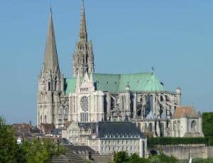 Chartres tour from paris